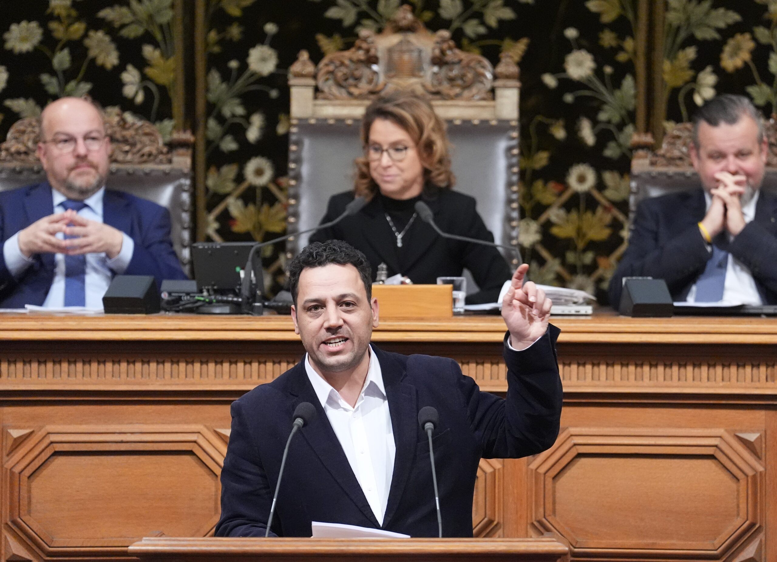 Deniz Celik (Die Linke) während einer Sitzung der Hamburgischen Bürgerschaft (Archivbild).