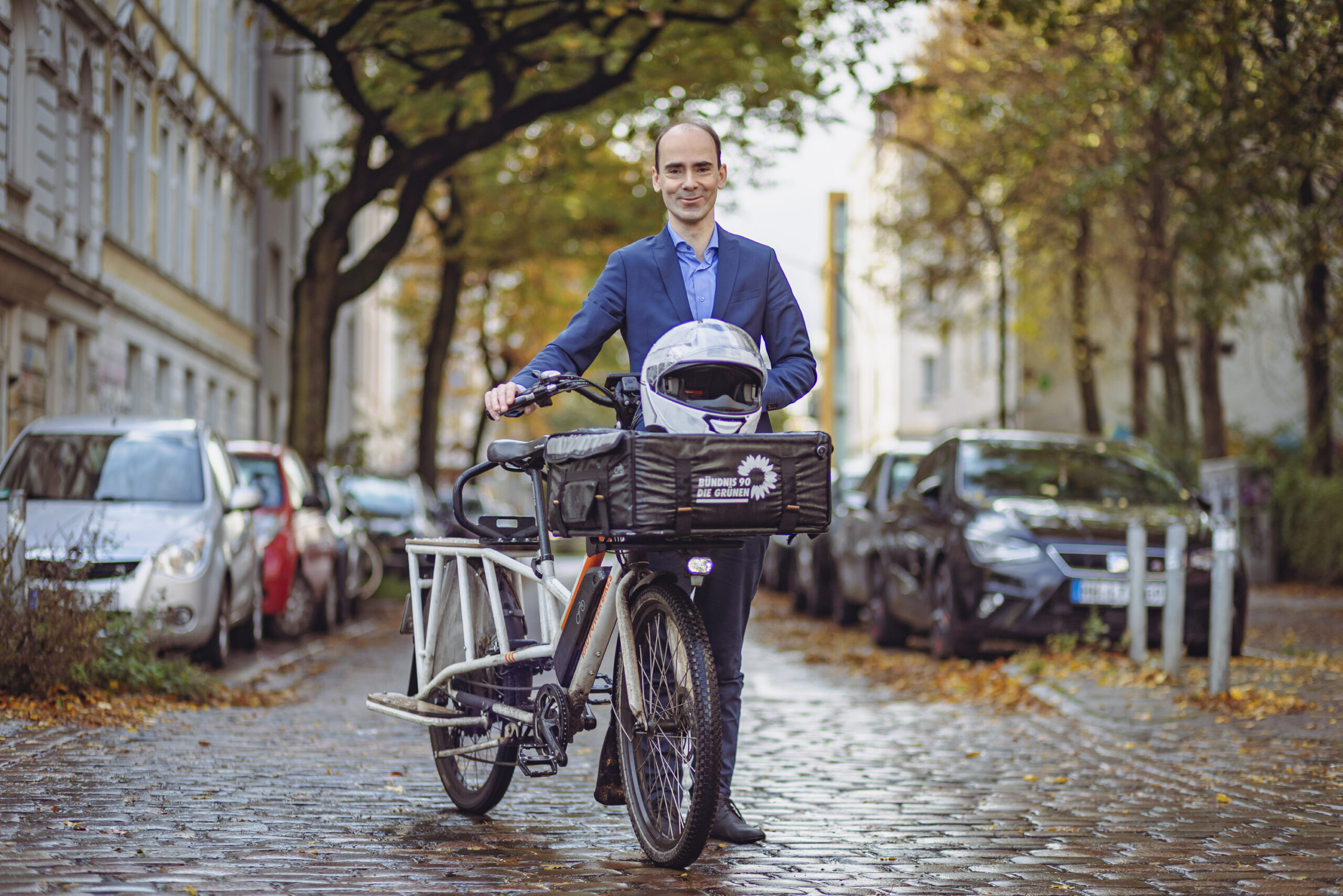 Benjamin Harders ist viel mit dem S-Pedelec unterwegs. Ihm ist es wichtig, keine Verkehrsteilnehmer gegeneinander auszuspielen.