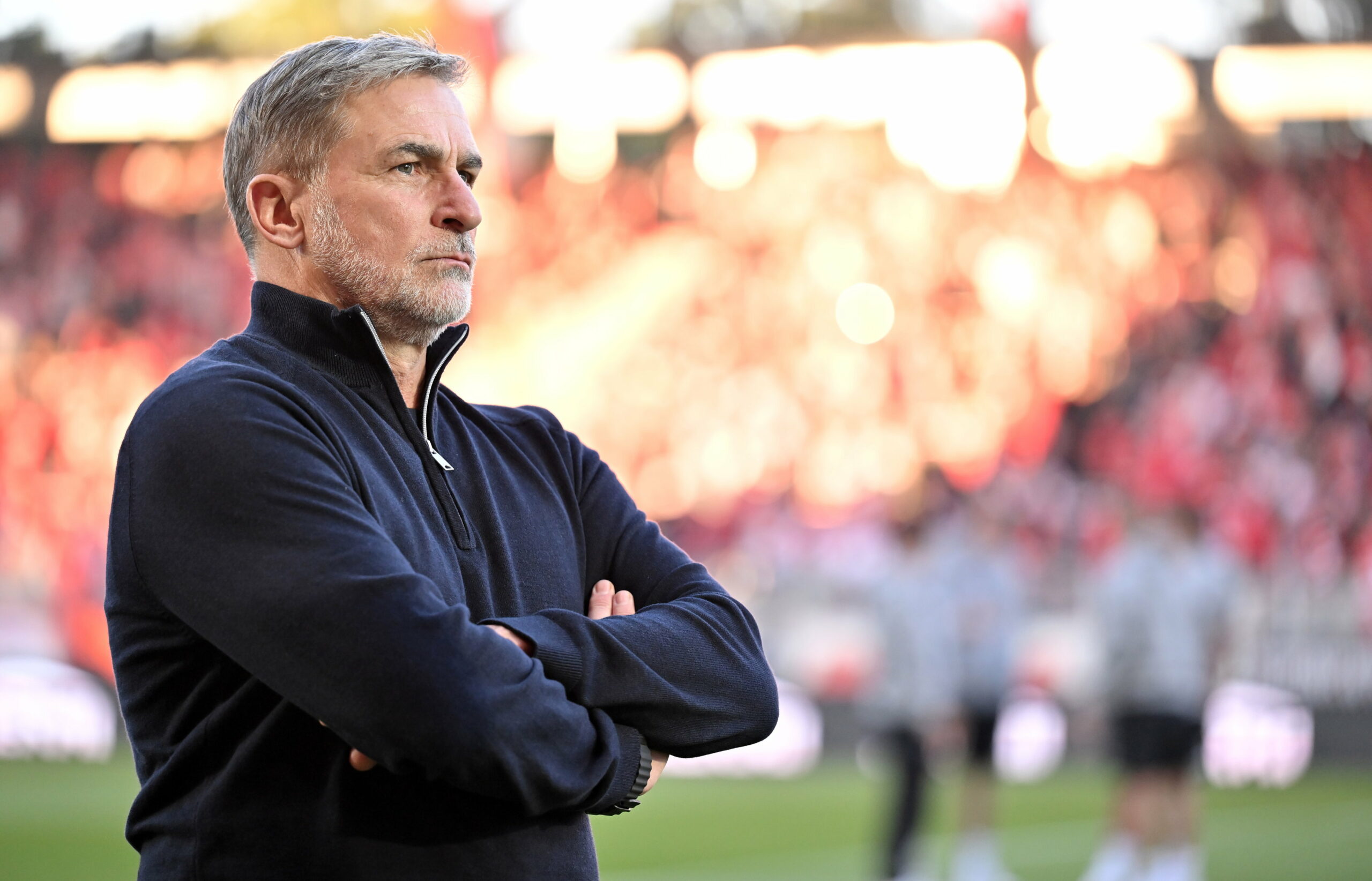 HSV-Boss Stefan Kuntz verschränkt die Arme