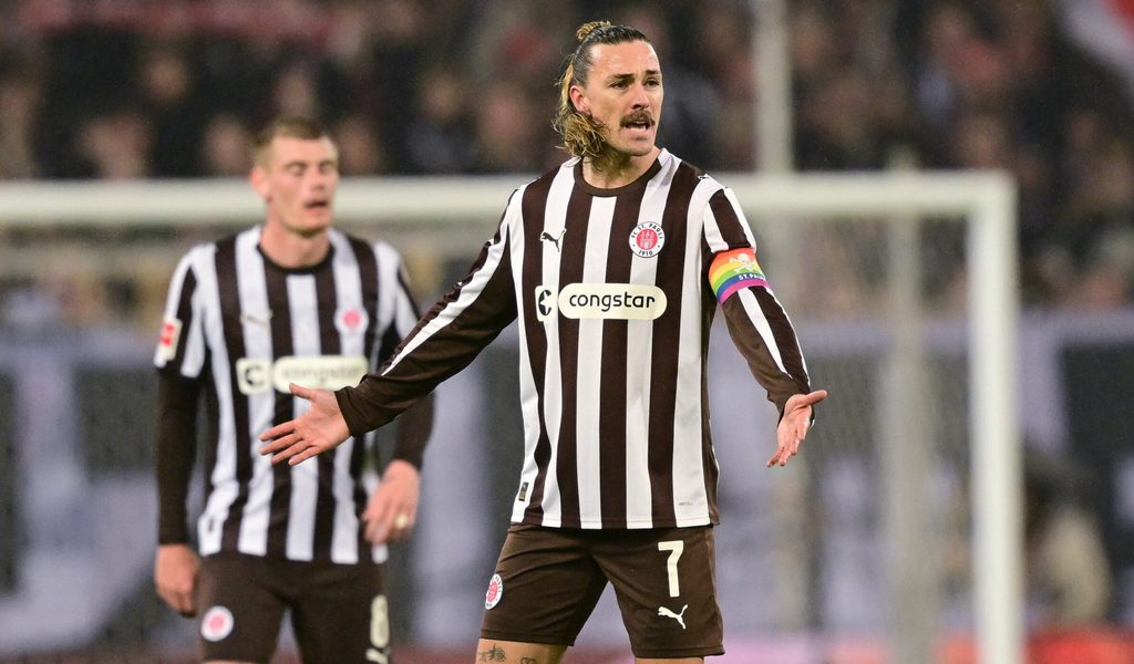 Braucht-St-Pauli-jetzt-Irvines-F-hrungsqualit-t-Blessin-ber-die-Startelf-Chancen