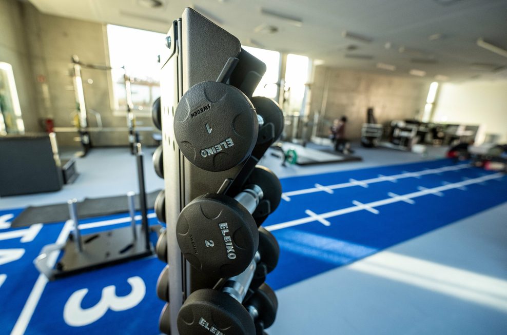 Die 35 Meter lange Laufbahn im neuen Athleticum im Volkspark.