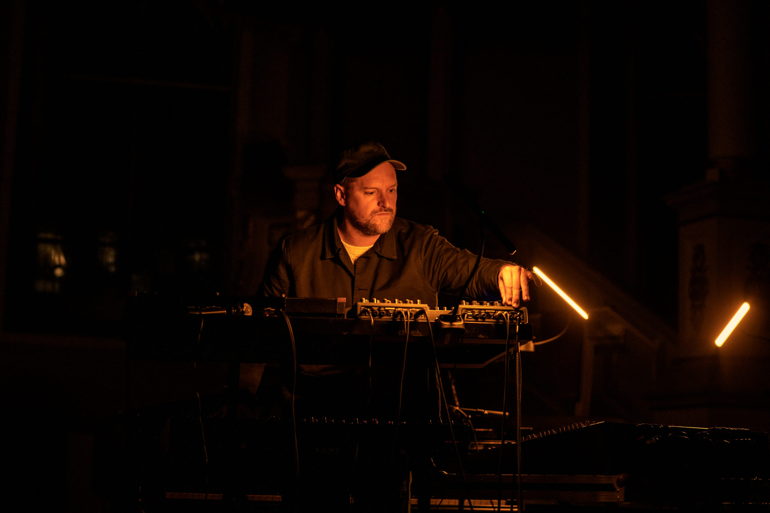 Erhellend, obwohl er im Dunklen sitzt: Sohn am Donnerstag in der Christianskirche.