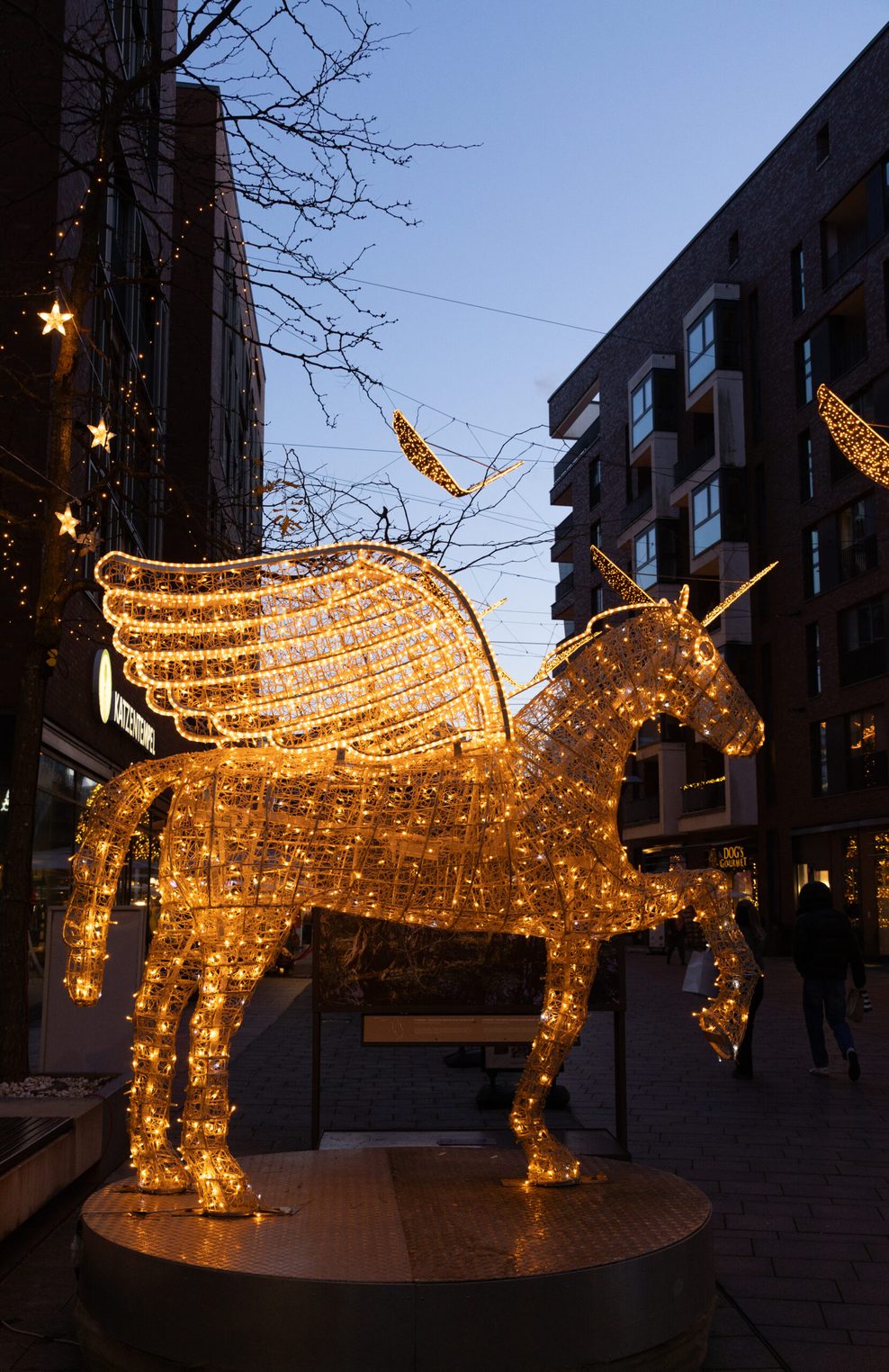 Licht-Figur auf dem HafenCity-Weihnachtsmarkt 