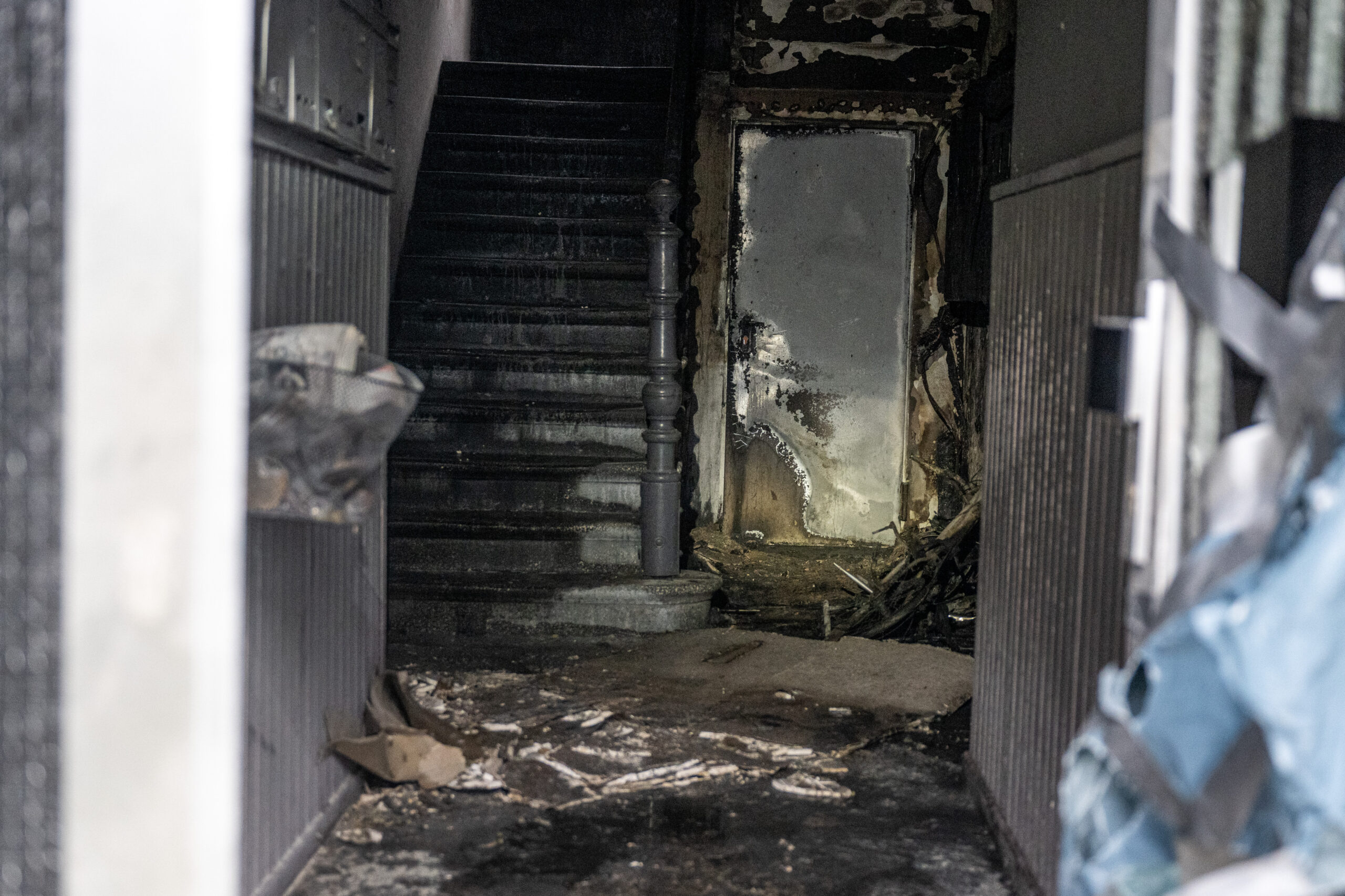 Ein abgebranntes Treppenhaus