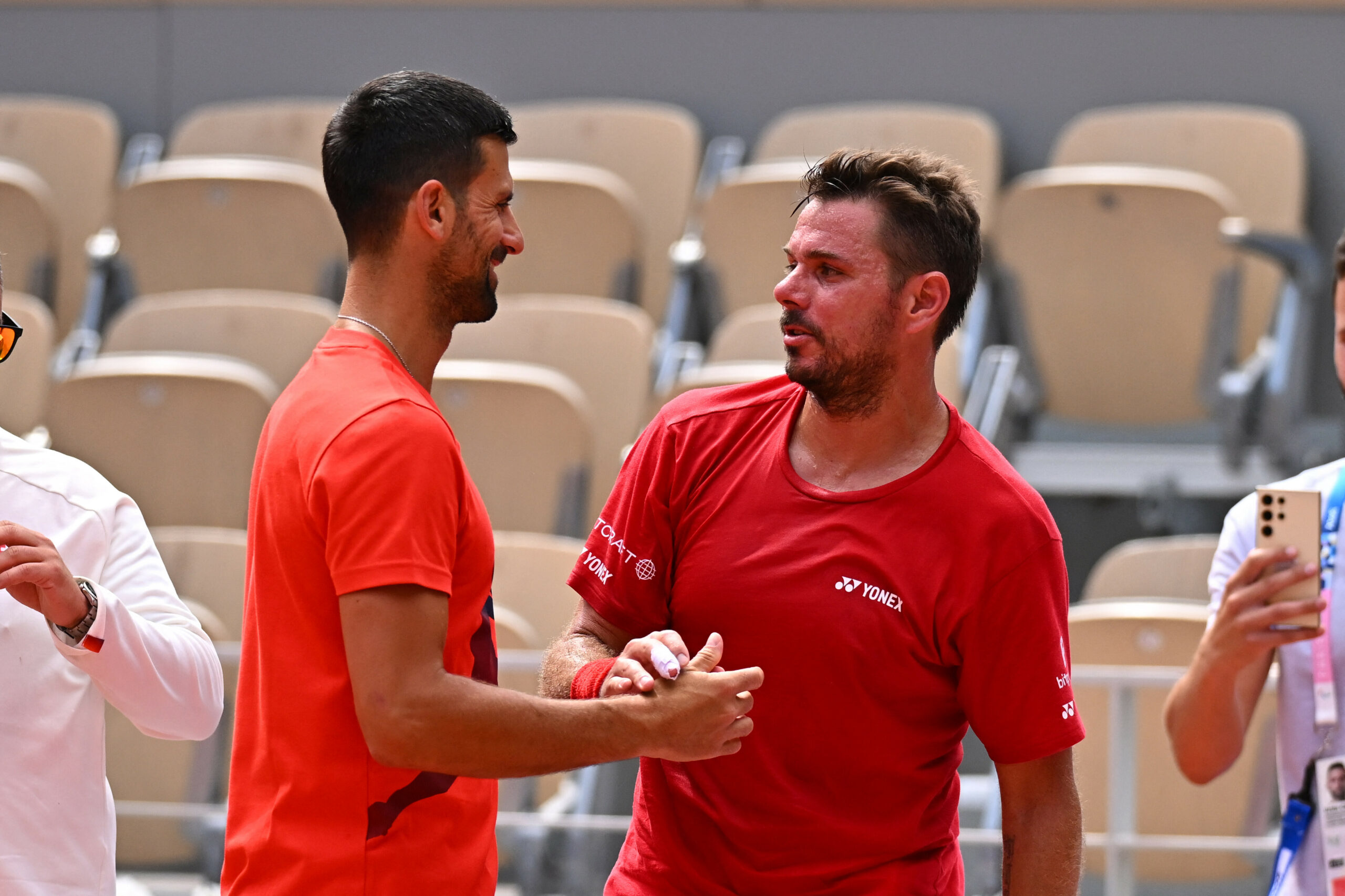 Stan Wawrinka beim Handshake mit Novak Djokovic
