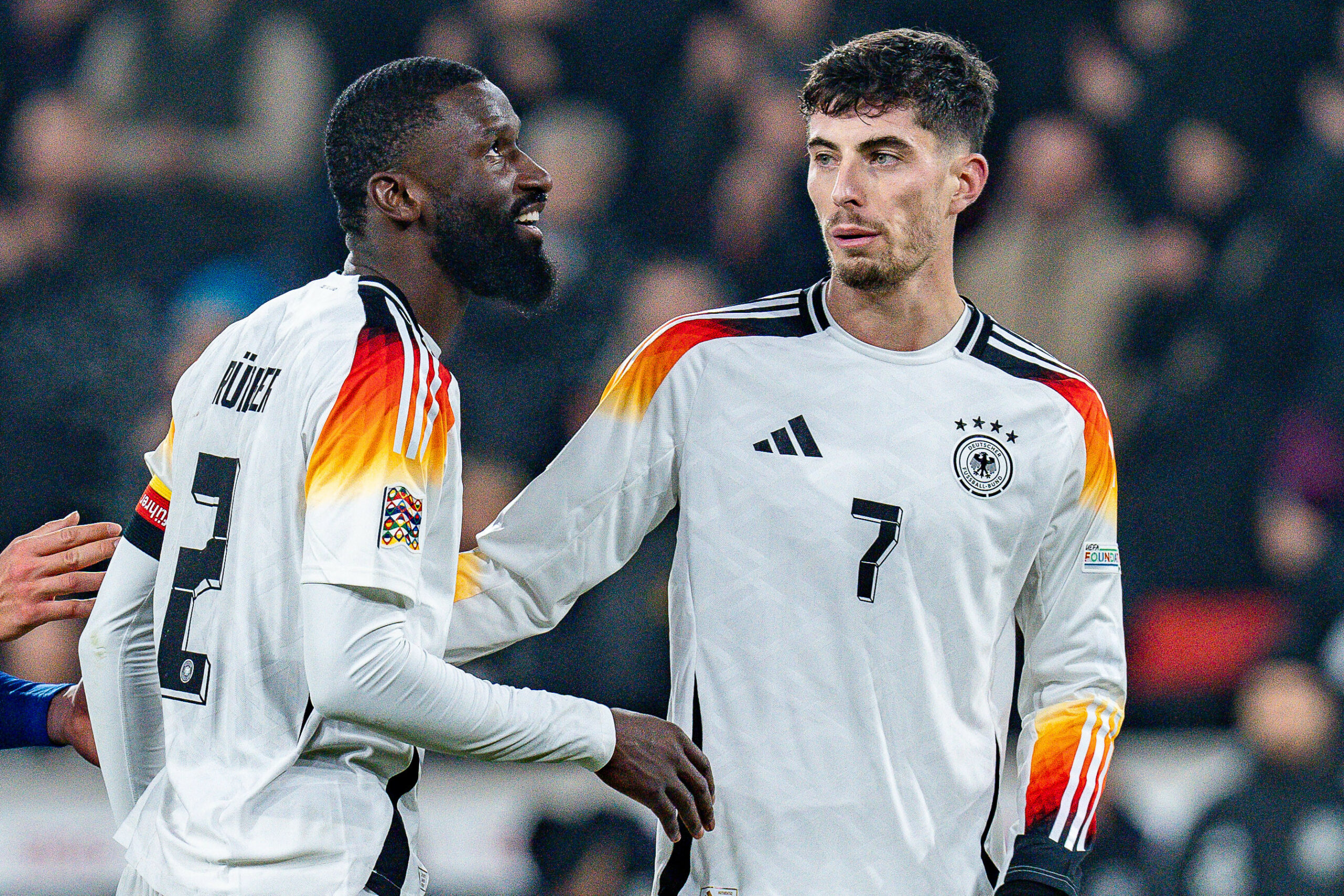 Kai Havertz mit Antonio Rüdiger