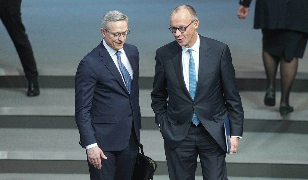 ausweis-auf-dem-handy-minister-nennt-konkretes-datum