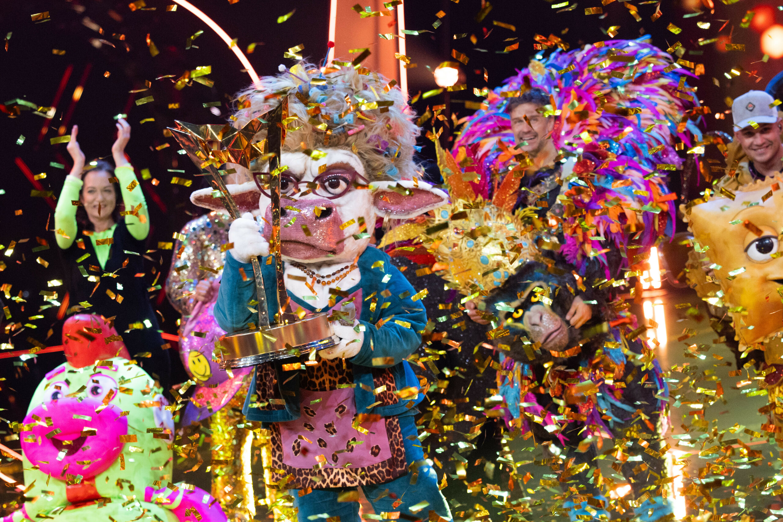 Die „Muuhnika“ hat in der TV-Show „The Masked Singer“ die meisten Stimmen erhalten. Doch welcher Star steckte in dem Kuh-Kostüm?