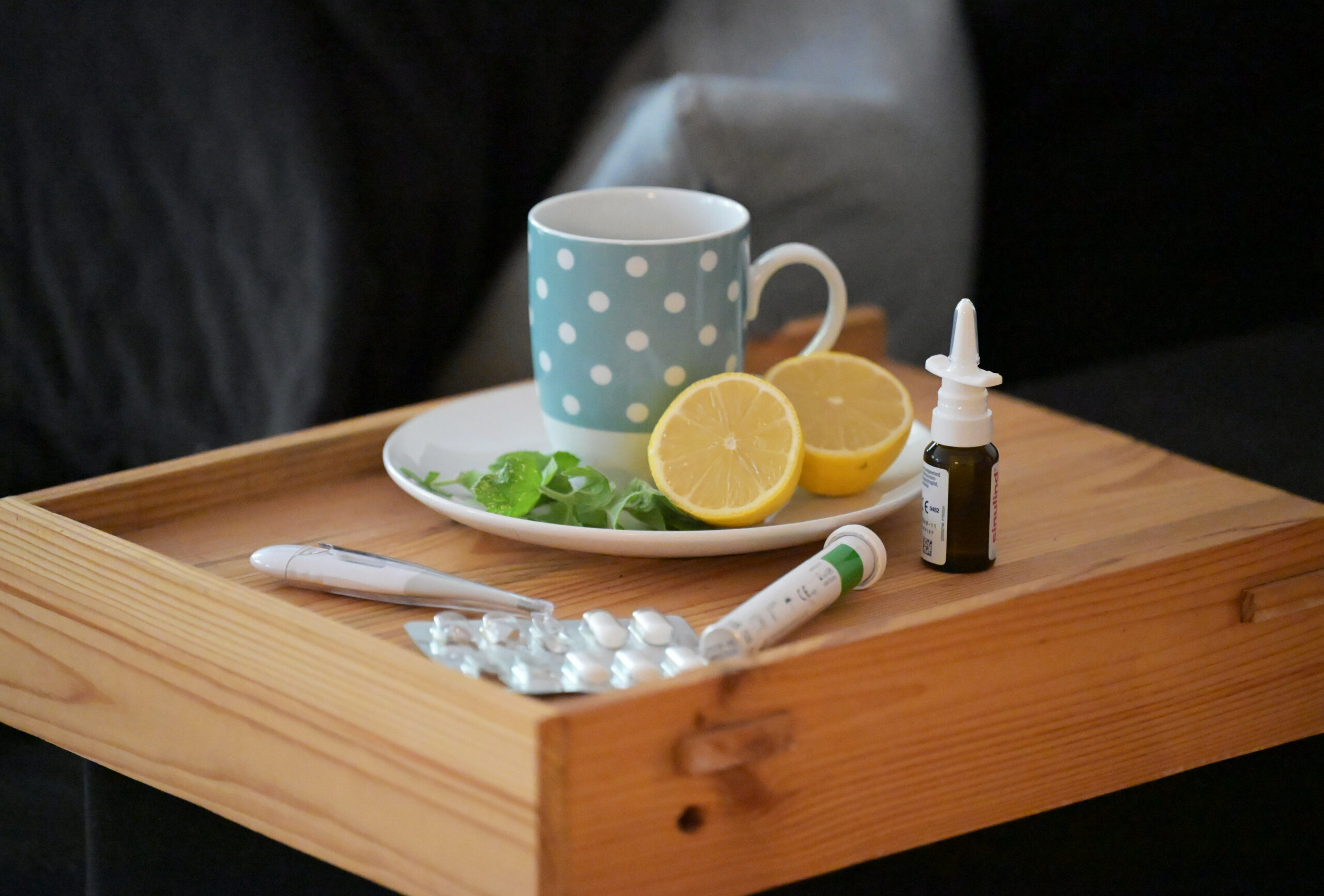 Eine gezielte Therapie der Adenoviren gibt es noch nicht, ebenso wenig eine Impfung.