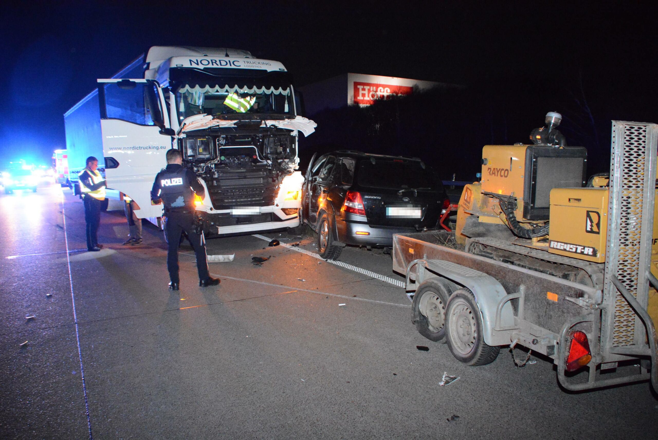Unfall LKW Barsbüttel Autobahn