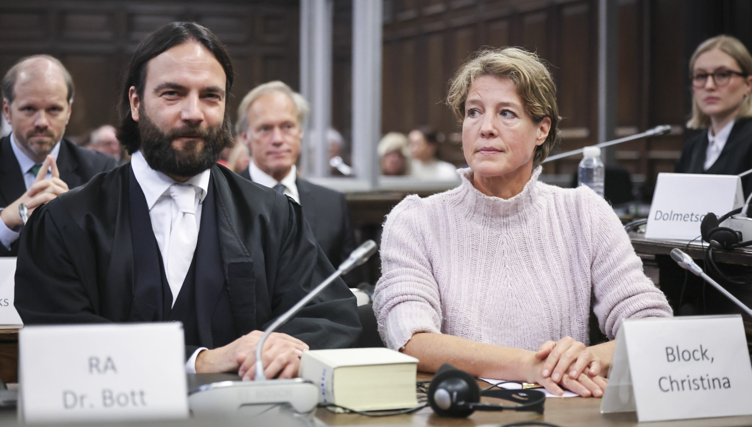 Christina Block mit ihrem Anwalt Ingo Bott.