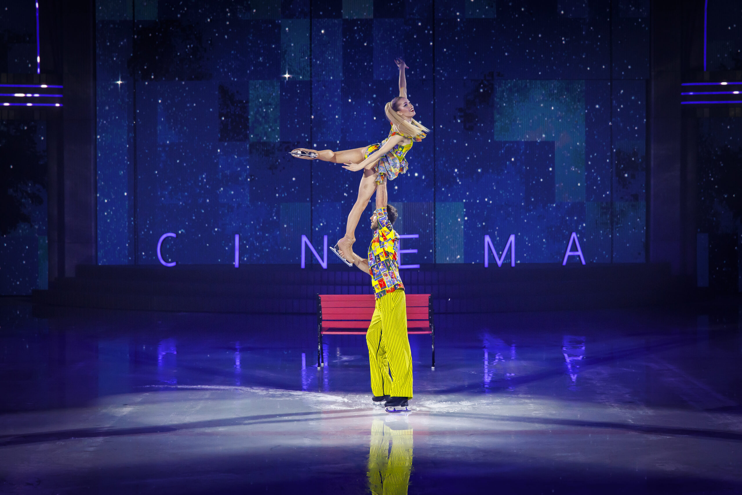 HOLIDAY ON ICE 2025: CINEMA OF DREAMS