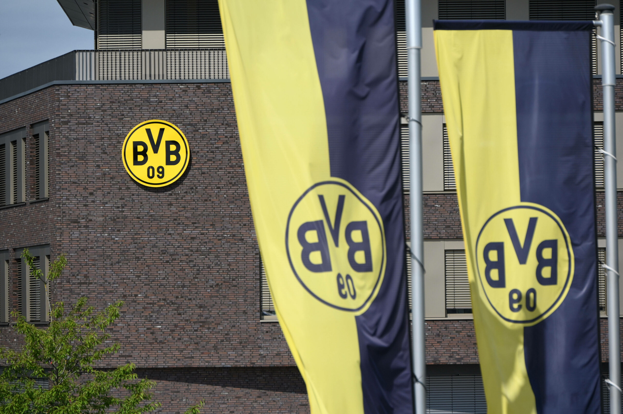Die Staatsanwaltschaft Hagen hat im Fall der Missbrauchsvorwürfe bei Borussia Dortmund eine Wohnungsdurchsuchung vorgenommen.