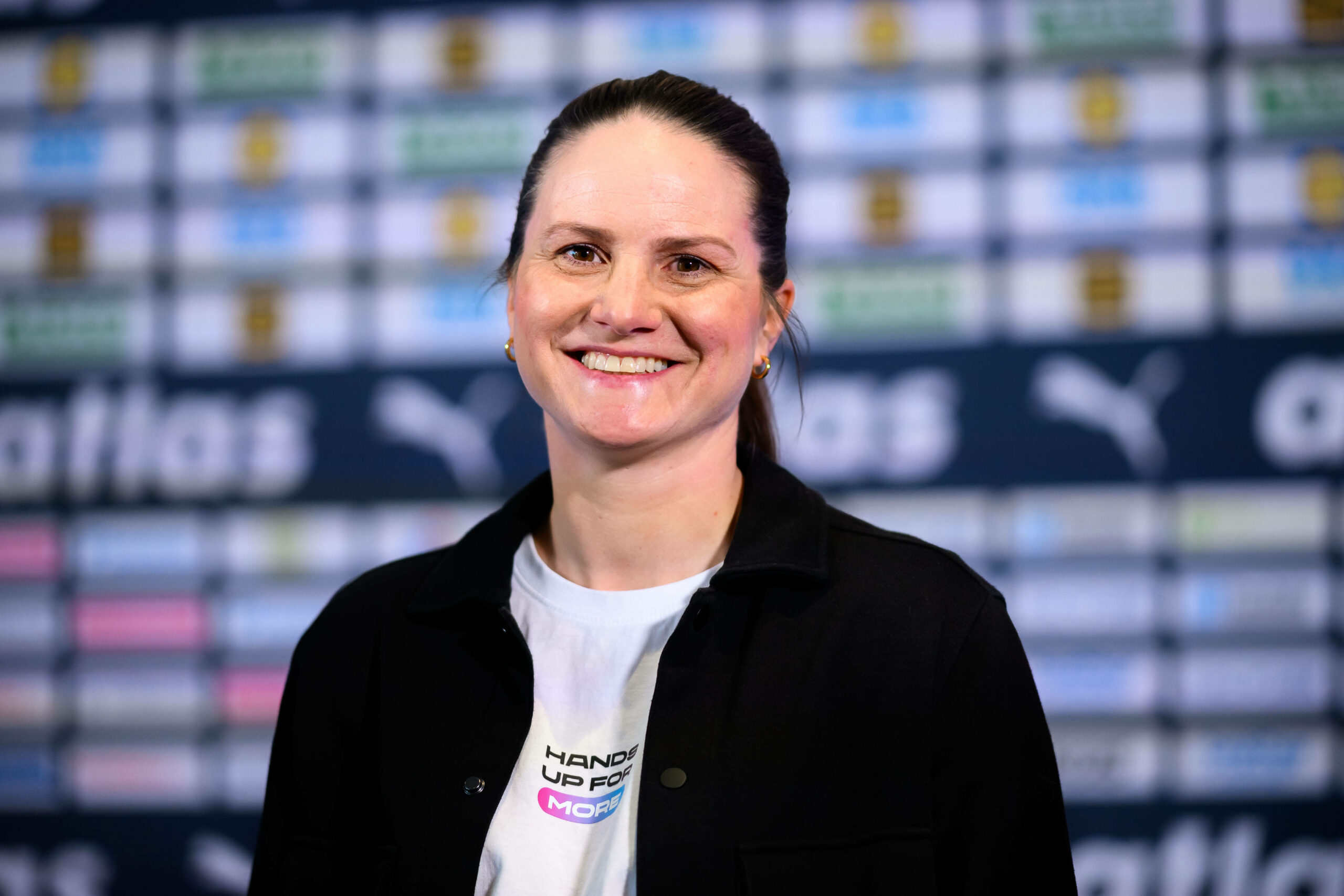 Ex-Handballerin Anna Bitter lächelt