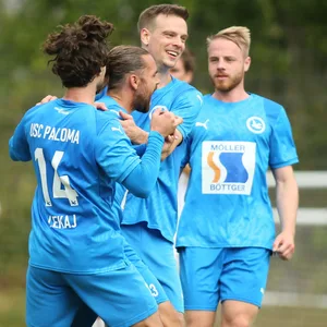 Paloma-Spieler jubeln über den Einzug ins Viertelfinale des Lotto-Pokals