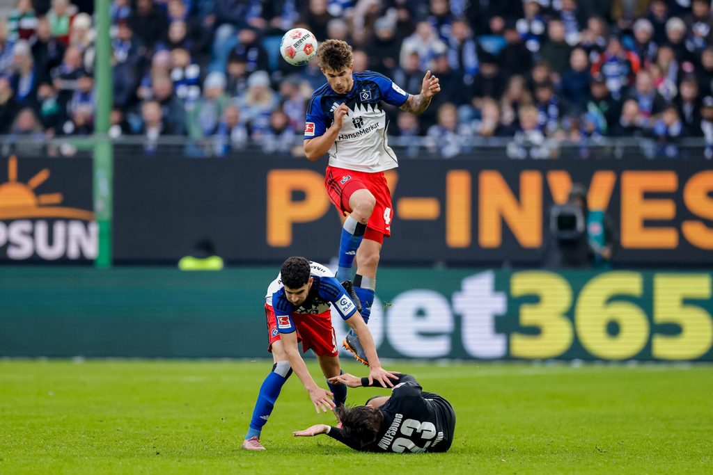 Turm in der Schlacht: HSV-Profi Luka Vuskovic