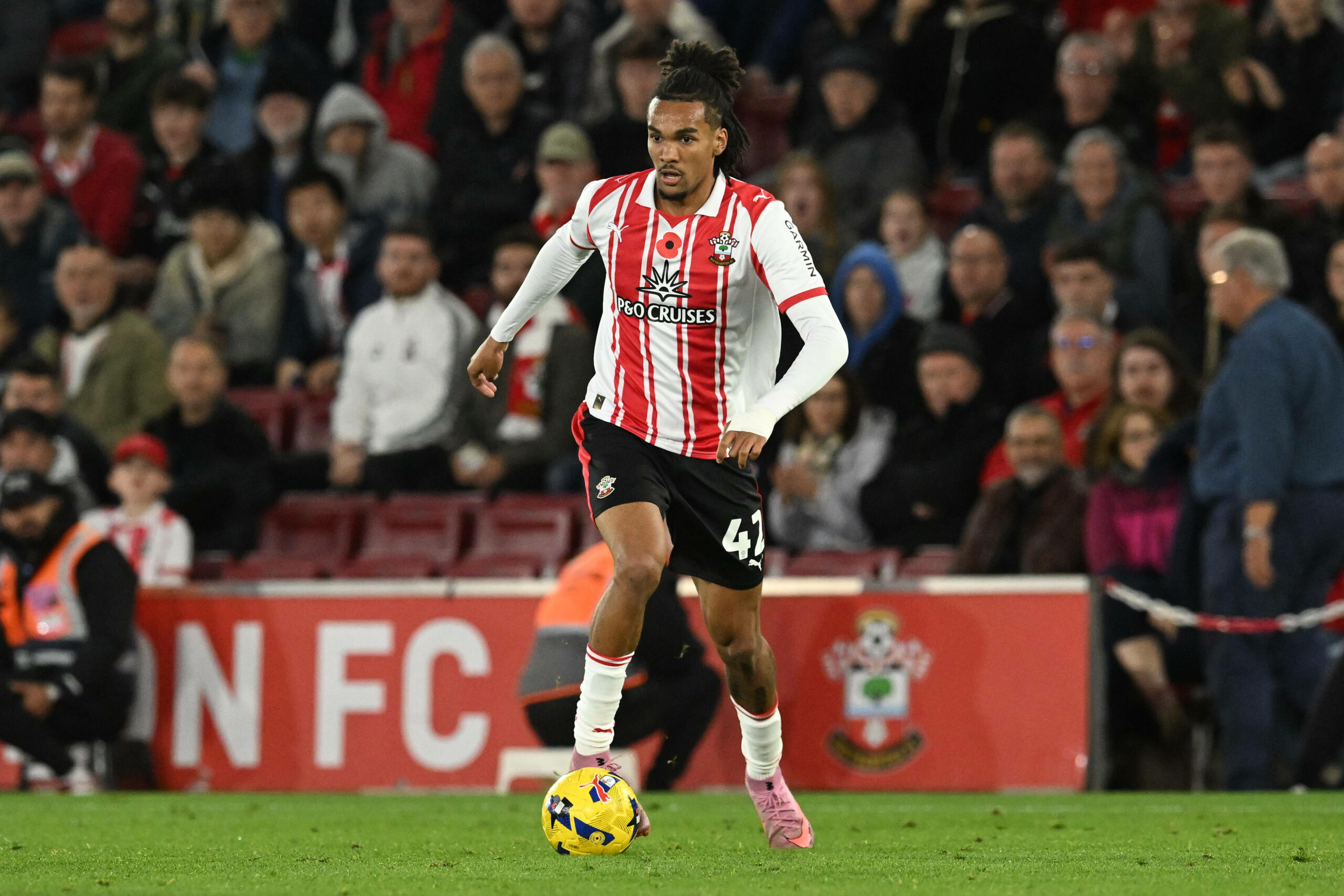 Damion Downs im Southampton-Triko