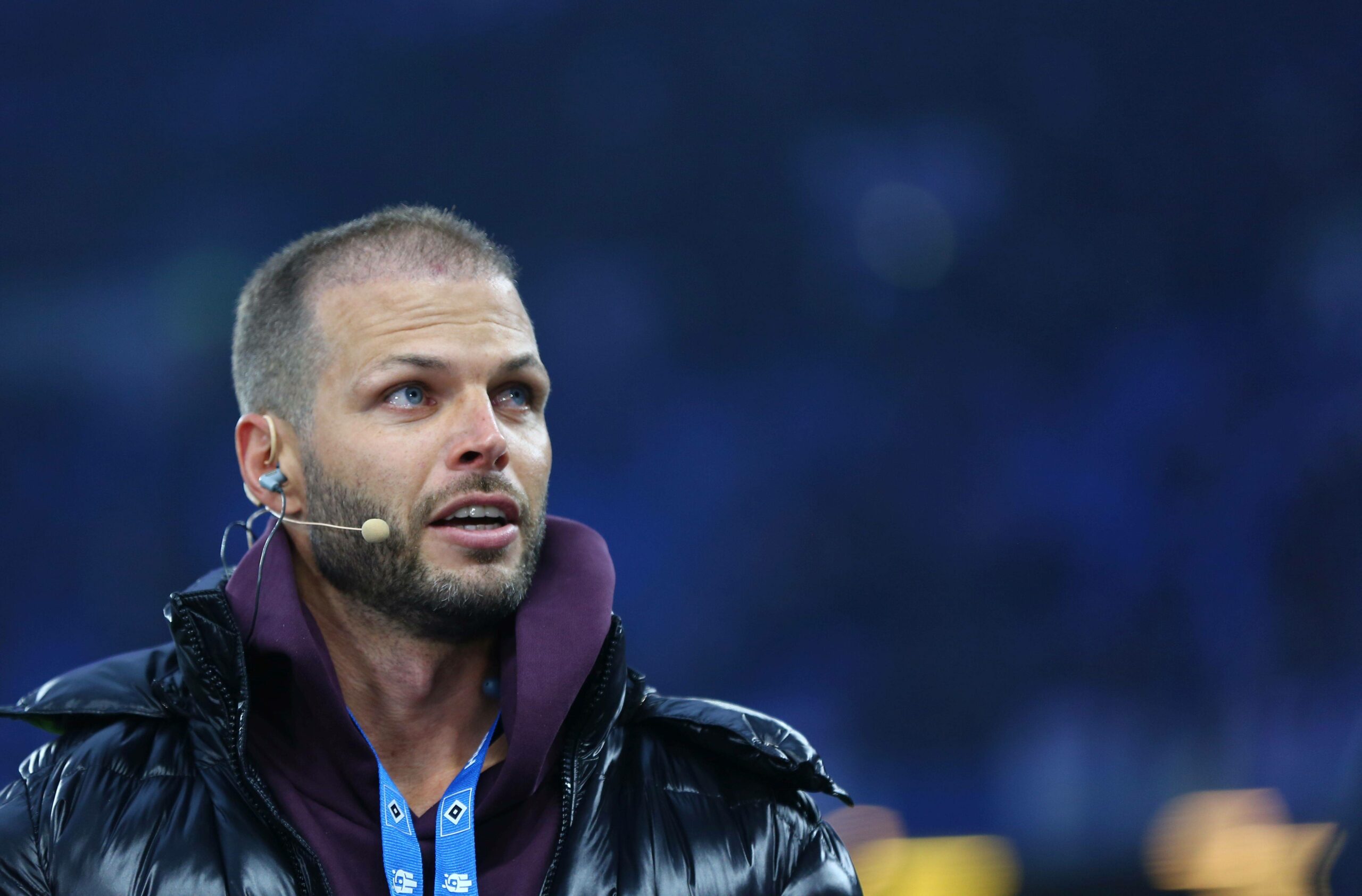 Dennis Diekmeier spricht mit Tränen in den Augen