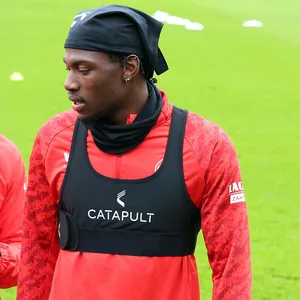 Richmond Tachie und Faride Alidou auf dem Trainingsplatz