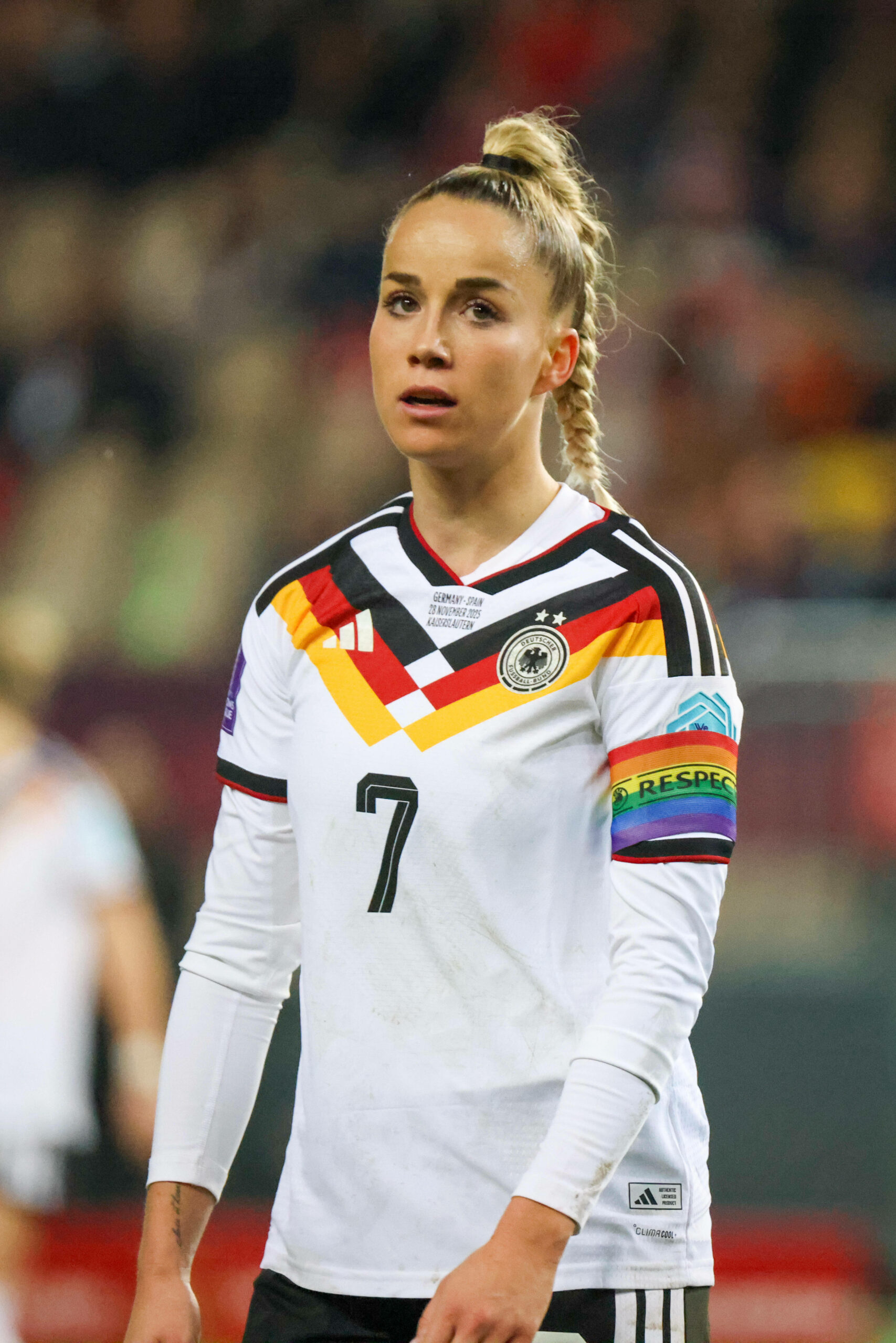 Giulia Gwinn guckt enttäuscht