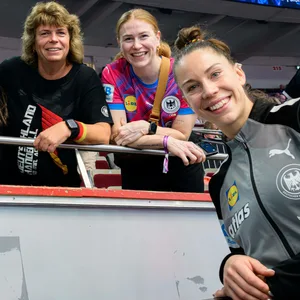 Andrea Bölk feuert Tochter Emily Vogel an