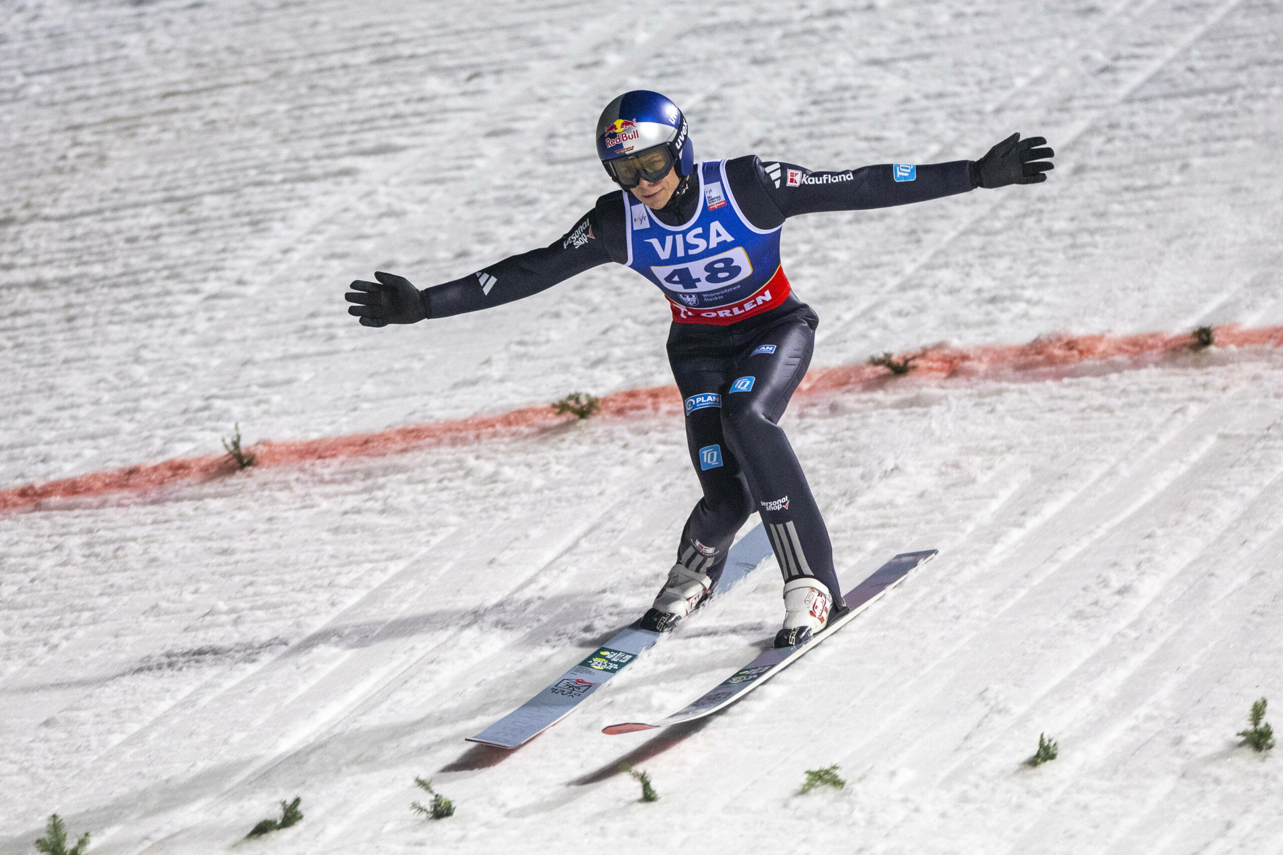 Skispringer Andreas Wellinger bei der Landung