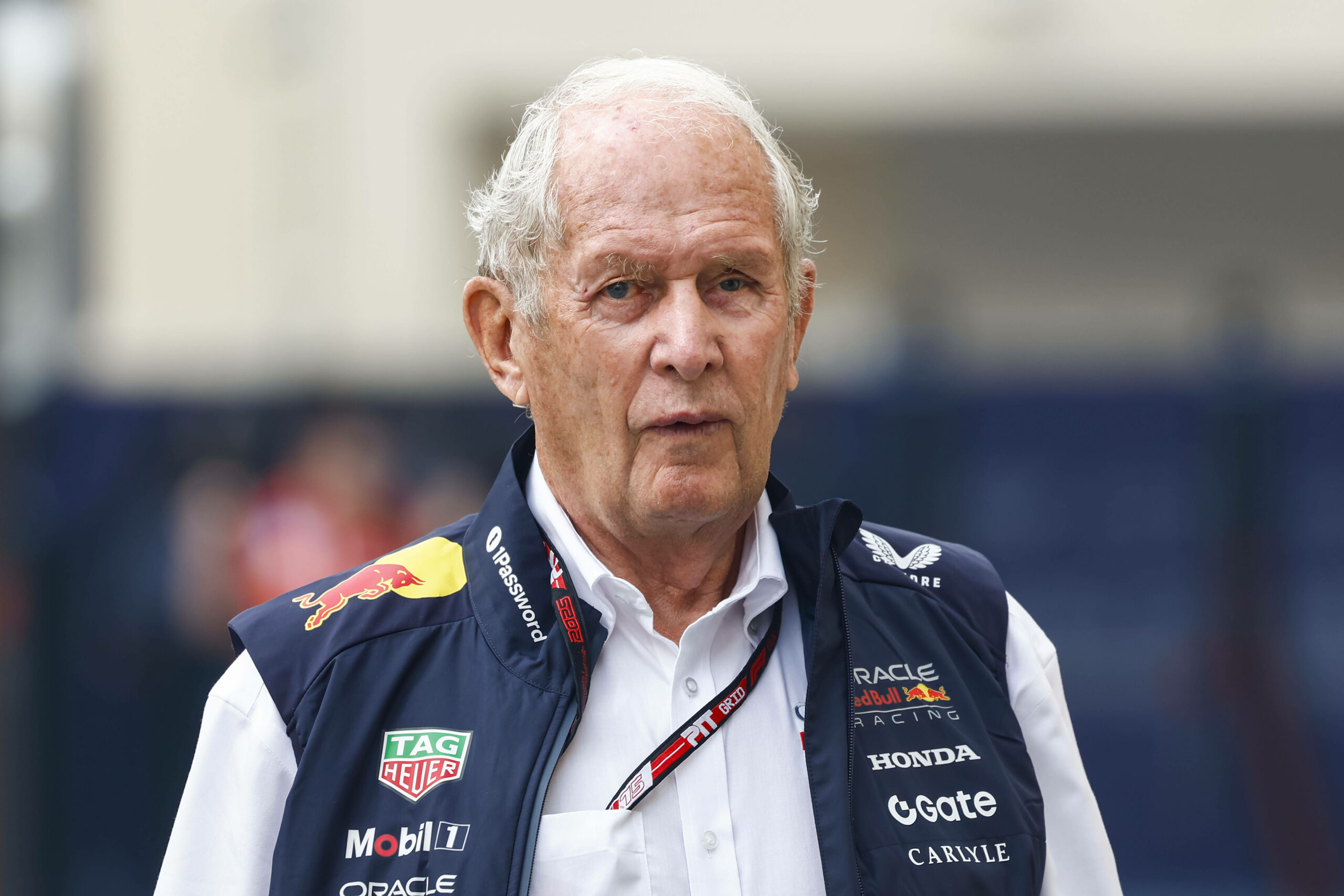 Red Bull-Motorsportberater Helmut Marko schaut skeptisch