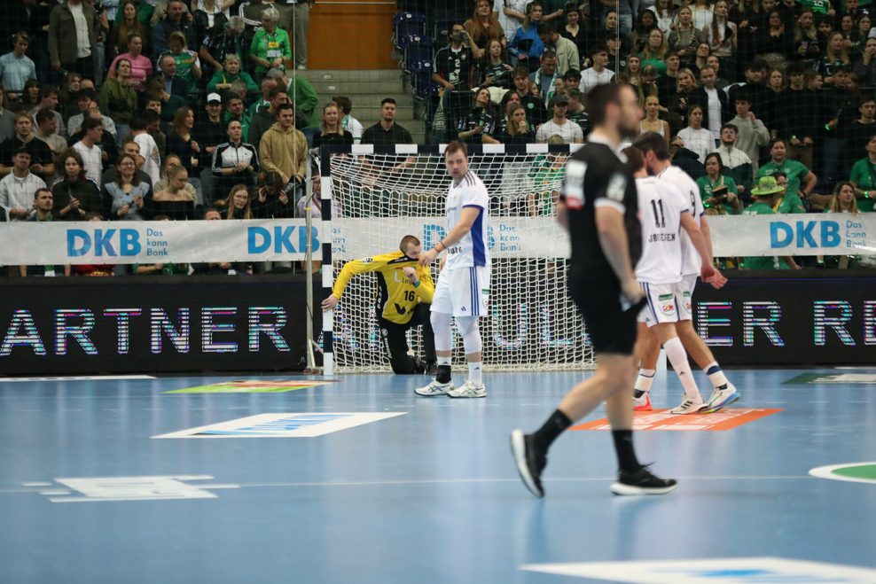 Hamburgs Handballern sind enttäuscht nach der Niederlage in Leipzig