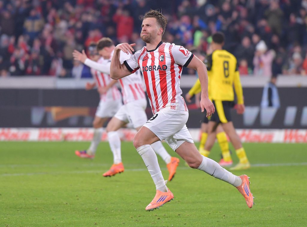 Lucas Höler bejubelt seinen Treffer