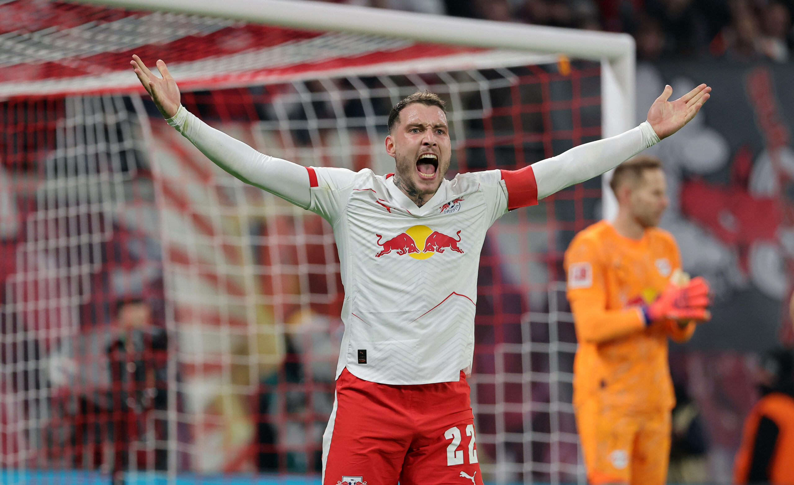 David Raum schreit wütend