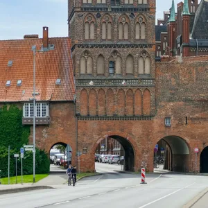 Burgtor Lübeck Brücke