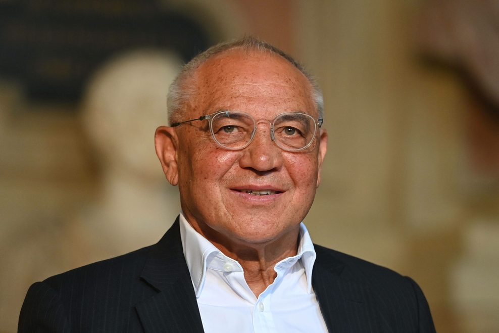 Felix Magath lächelt