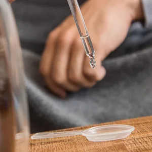 Kapseln, Tabletten, Tropfen, Säfte: Nahrungsergänzungsmittel mit Vitamin D gibt es in ganz unterschiedlichen Formen.