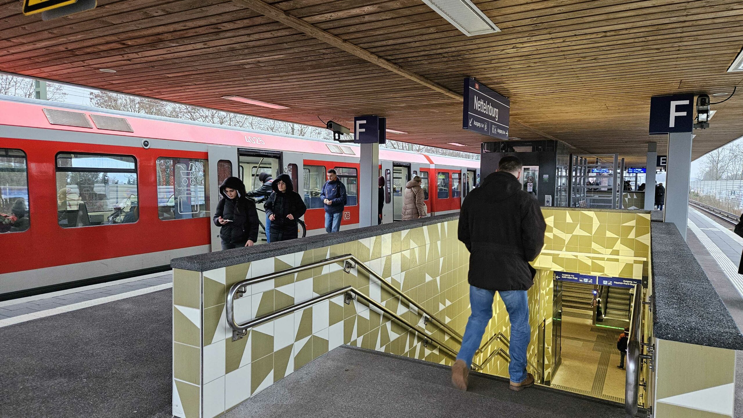 S-Bahn Nettelnburg