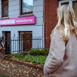 Laura Kaiser zog im August im Stacey-Wohngebäude in Winterhude ein.
