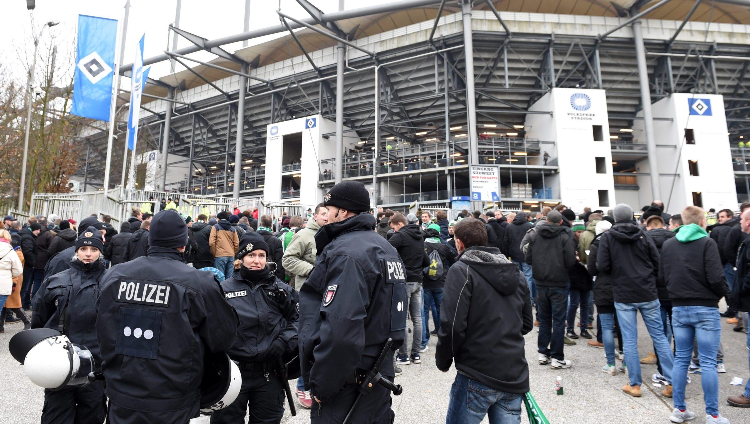 1500 Beamte sollen am Sonntag das Nordderby absichern.