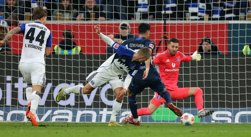 Hoffenheims Ozan Kabak erzielt das 2:0 gegen den HSV
