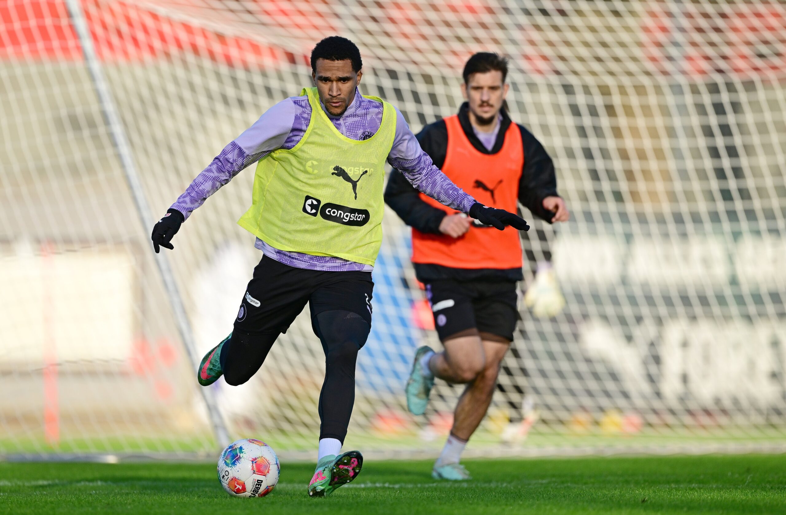 Andréas Hountondji und Adam Dzwigala beim Training