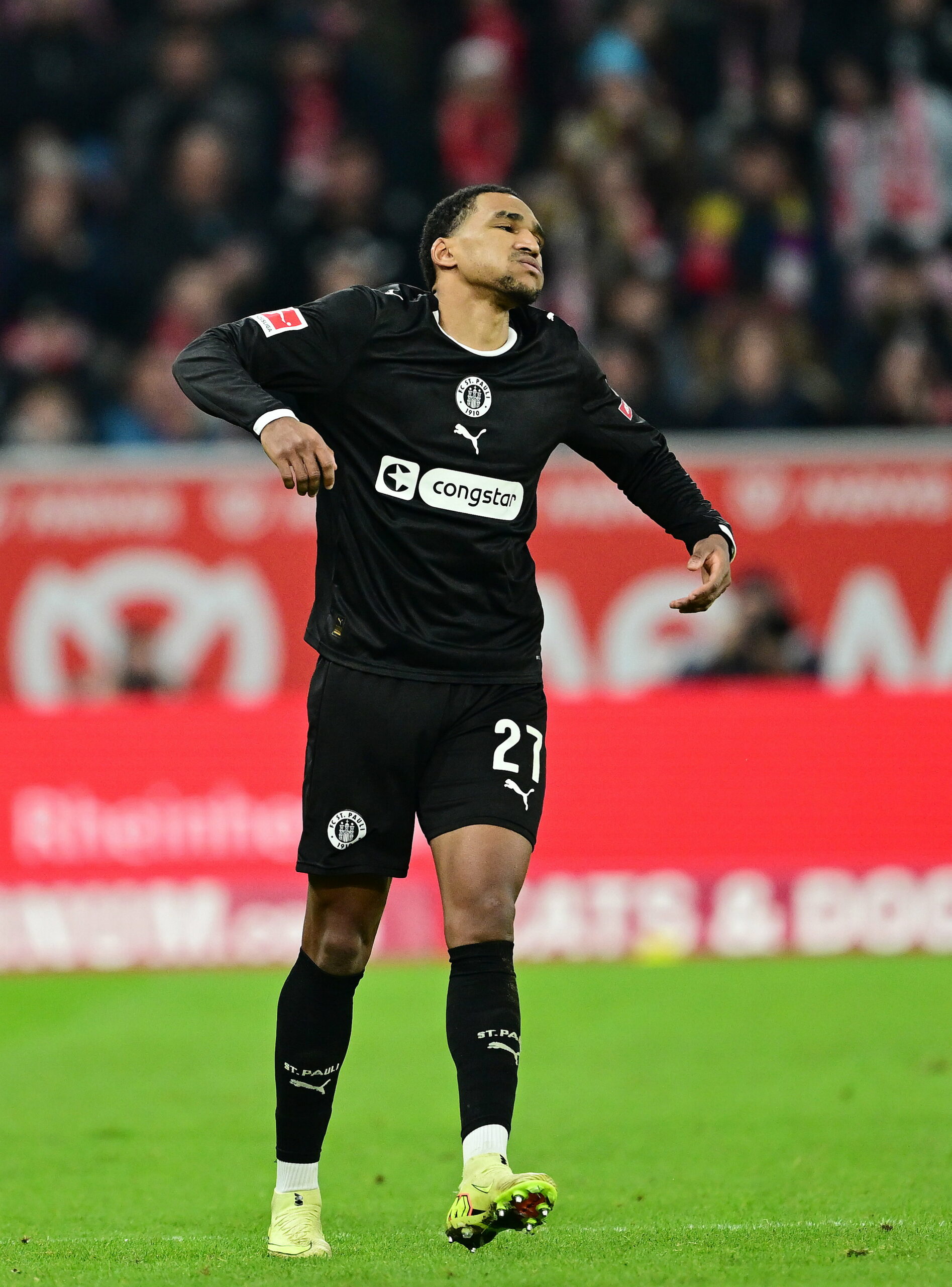 Andréas Hountondji gestikuliert verzweifelt