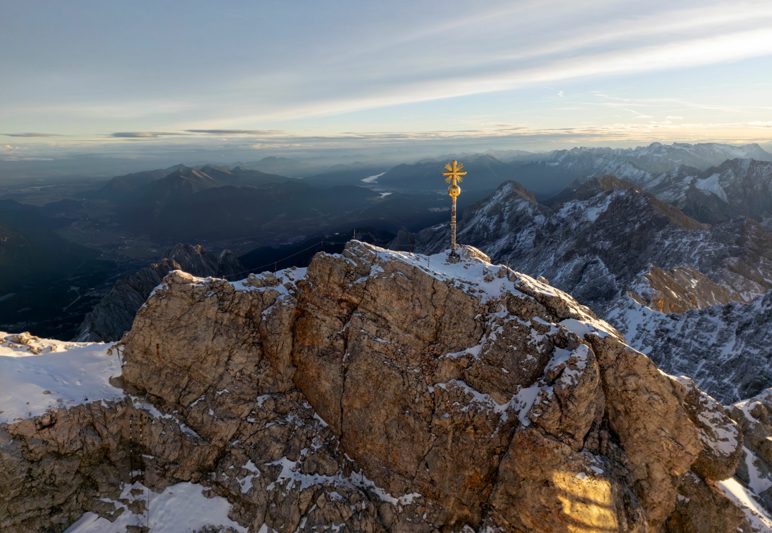 Der Gipfel der Zugspitze (Archivbild).