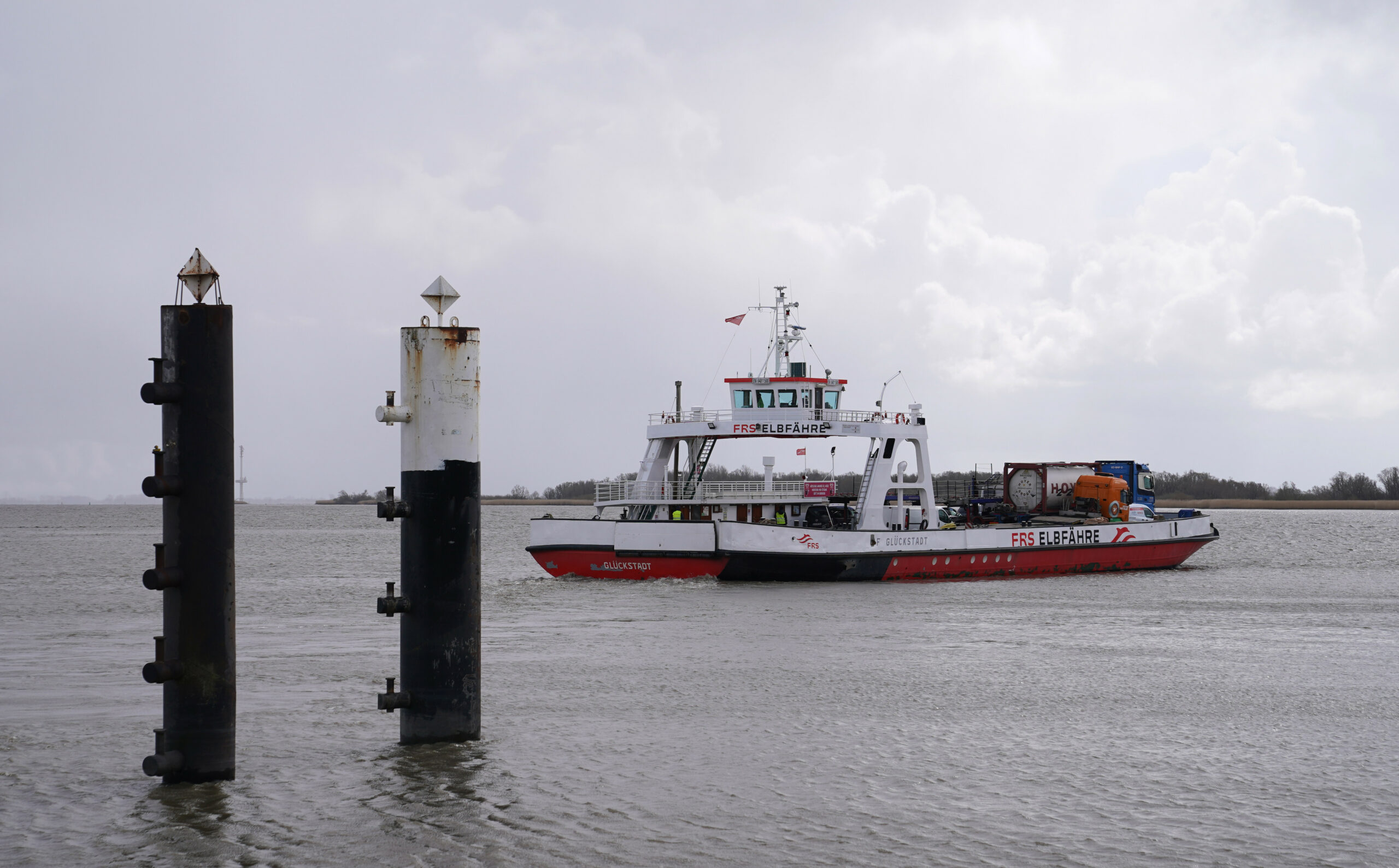 Die FRS Elbfähre „Glückstadt”