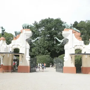 Brandalarm in Hagenbecks Tierpark – mehrere Löschfahrzeuge im Einsatz