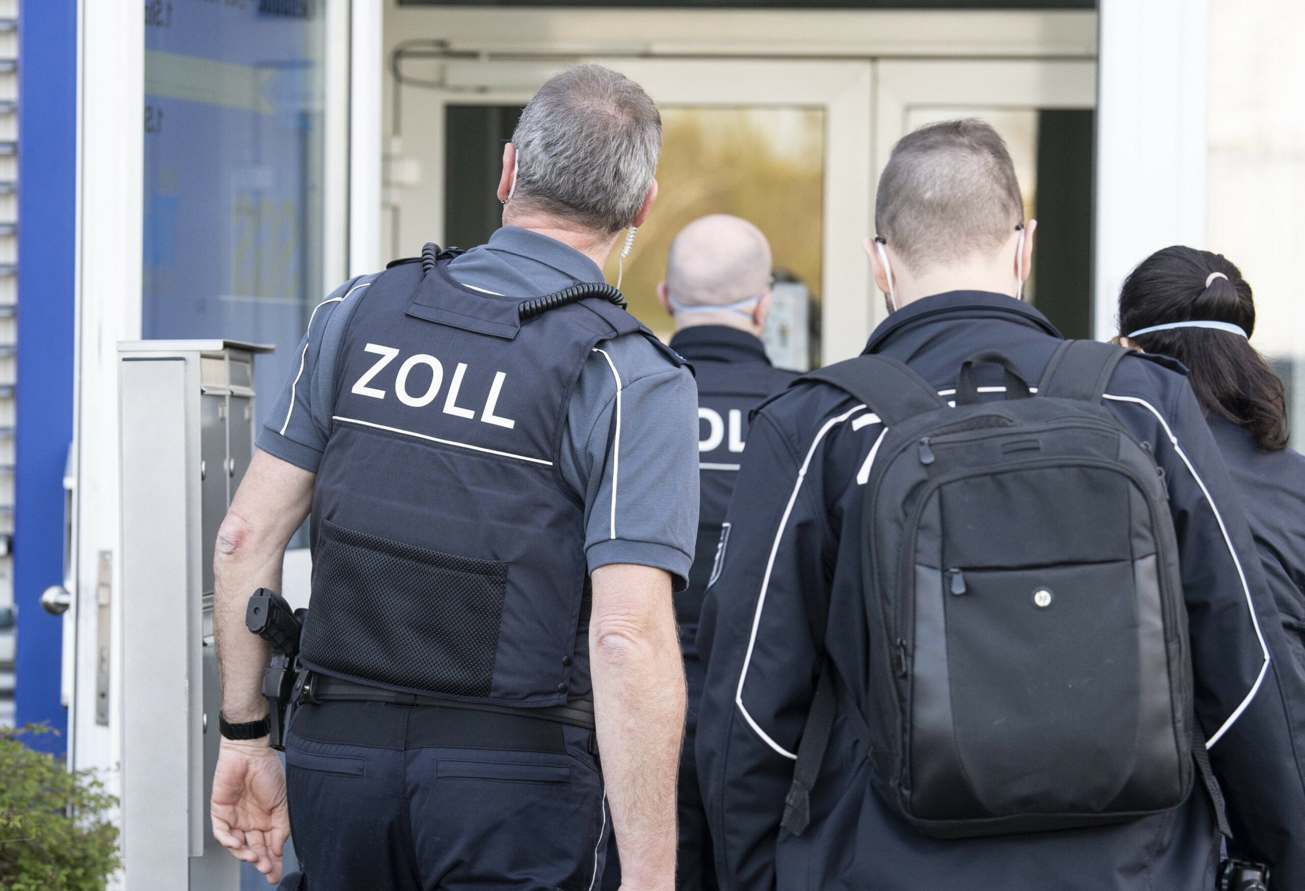Zoll-Razzia Schwarzarbeit