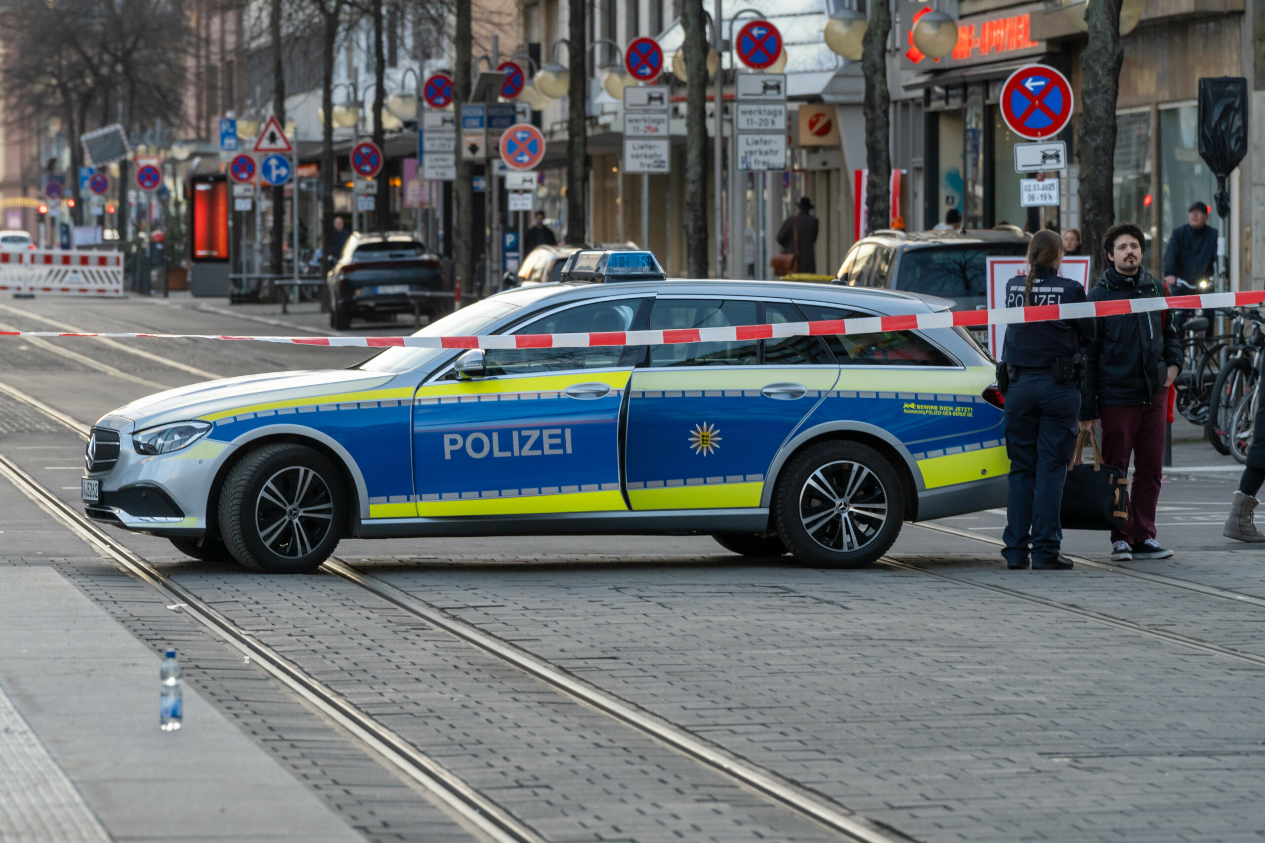 Polizei Baustelle Absperrung