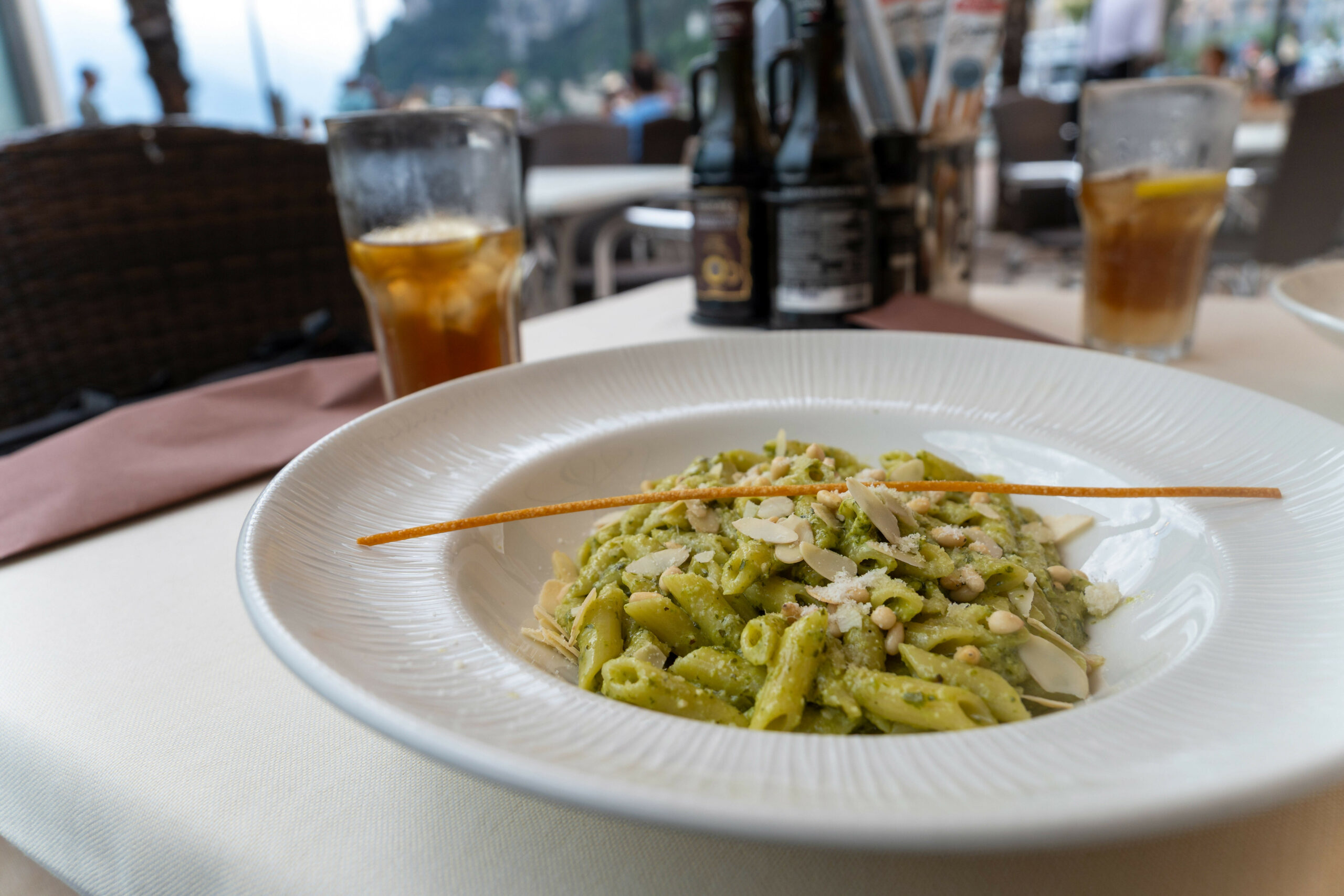 Veganer Restaurant Teller Nudeln
