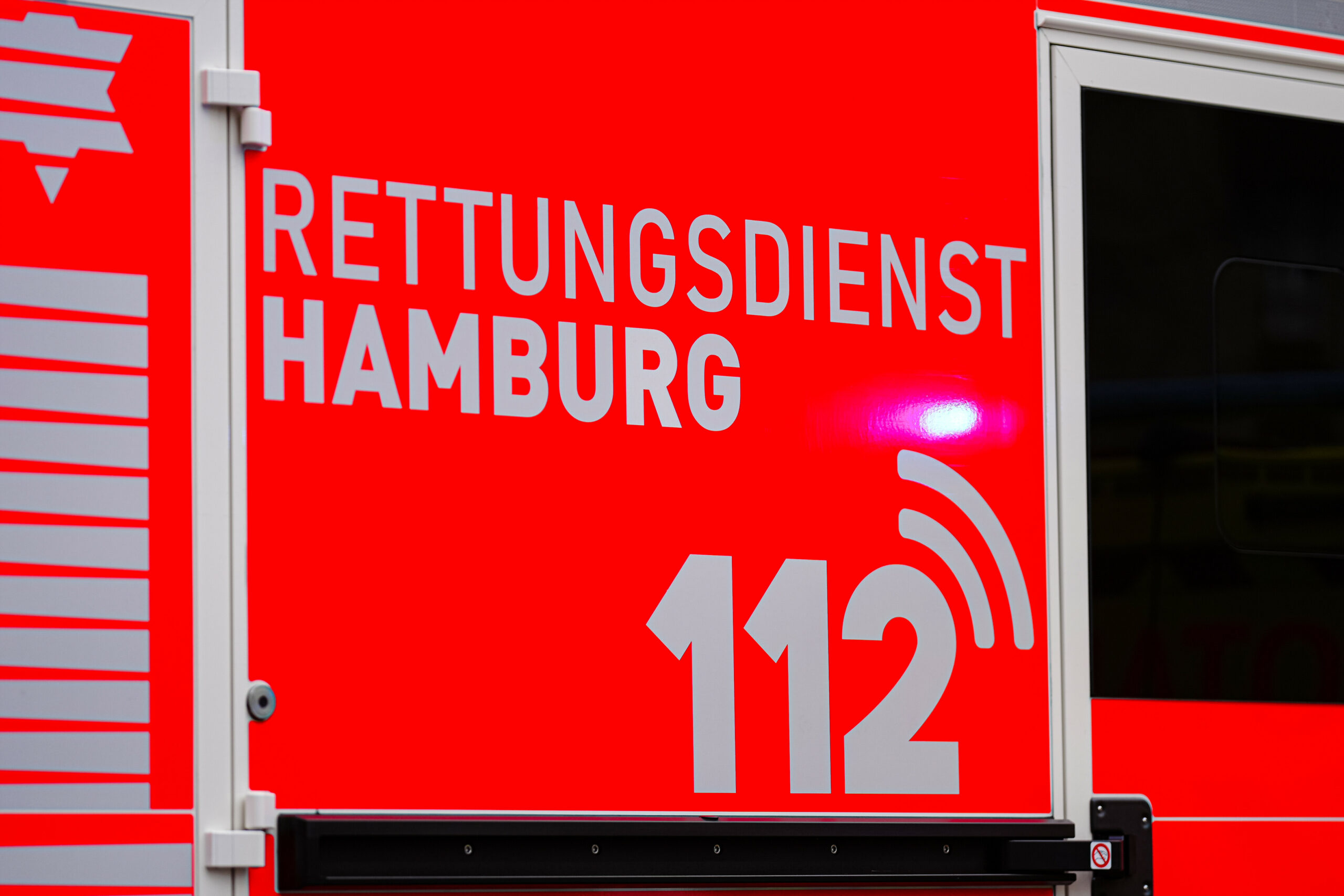 Der Rettungsdienst in Hamburg erhöht seine Kosten.