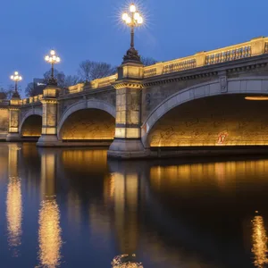 Die Lombardsbrücke in Hamburg (Archivbild).