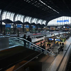Mann beging am Hauptbahnhof immer wieder Gewalttaten und war zur Festnahme ausgeschrieben. Bundespolizisten verhafteten ihn