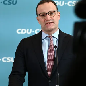 CDU-Fraktionschef Jens Spahn zeigt viel Verständnis für die MAGA-Ideen Donald Trumps.