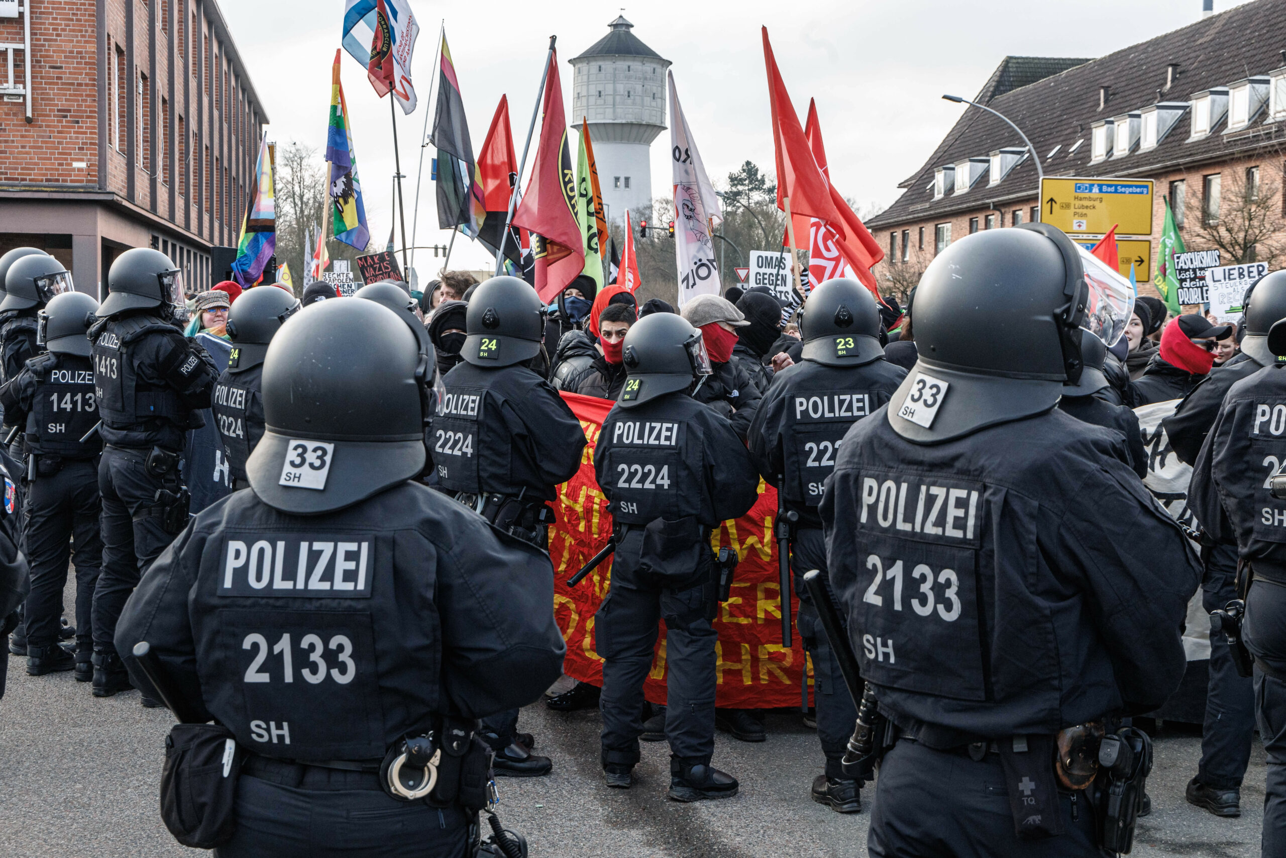 Deonstration AFD Protest Polizei